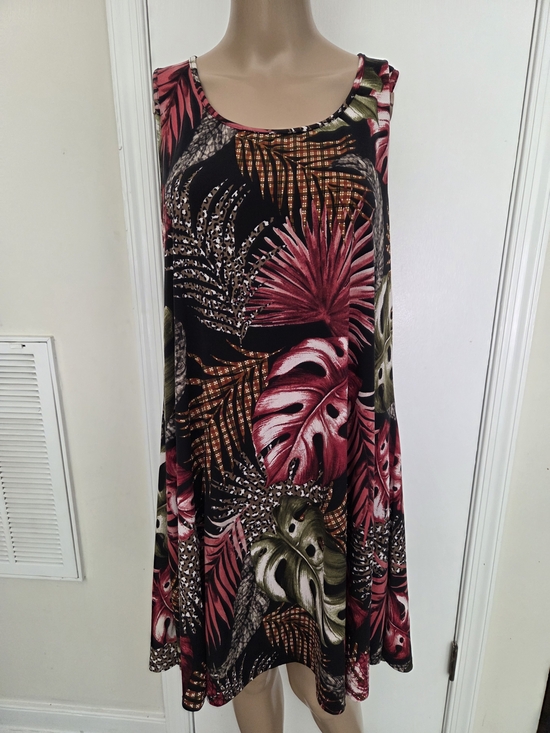 SJS Dresses & Skirts - SJS Black Midi Dress with Pink Tropical Leaf Print